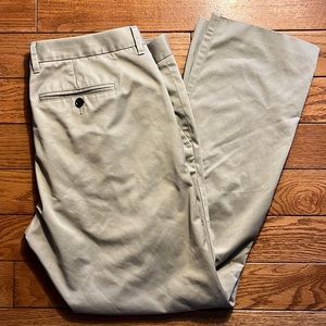 Bonobos Stretch weekday warrior dress pants slim straight fit 35/30 Cream